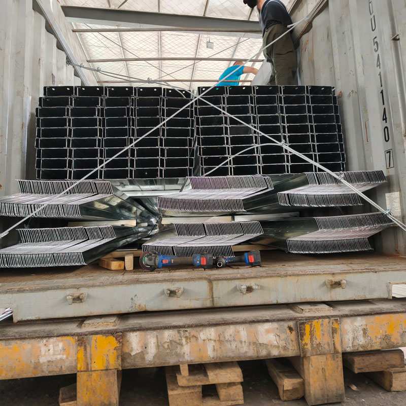 Perché gli arcarecci con struttura in acciaio sono essenziali per i progetti di costruzione moderni