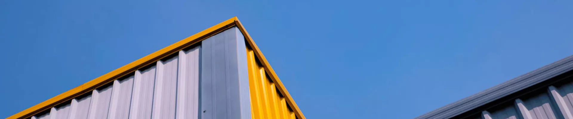 Piatti In Acciaio Colorati